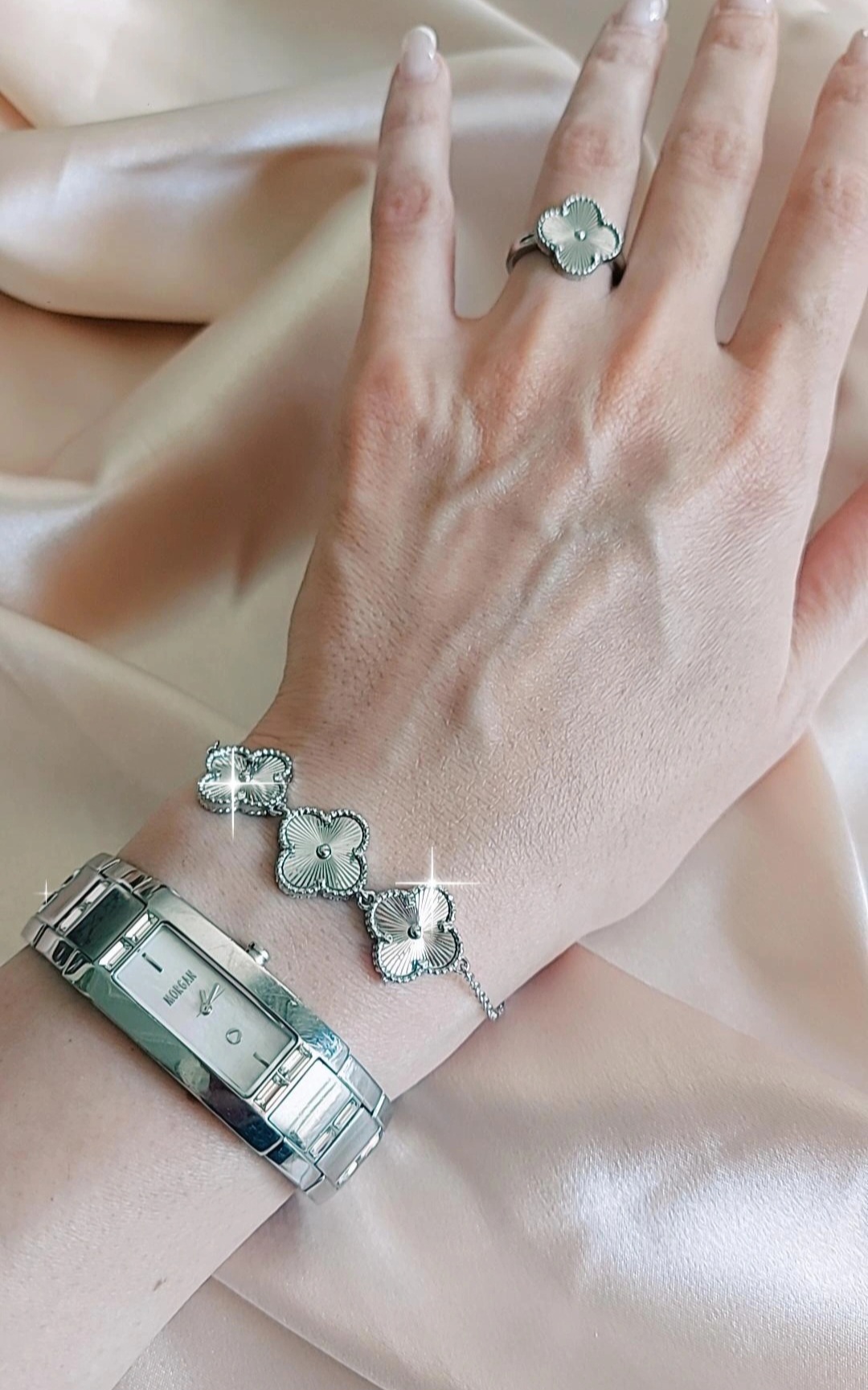 دستبند استیل ونکلیف طلایی و مشکی