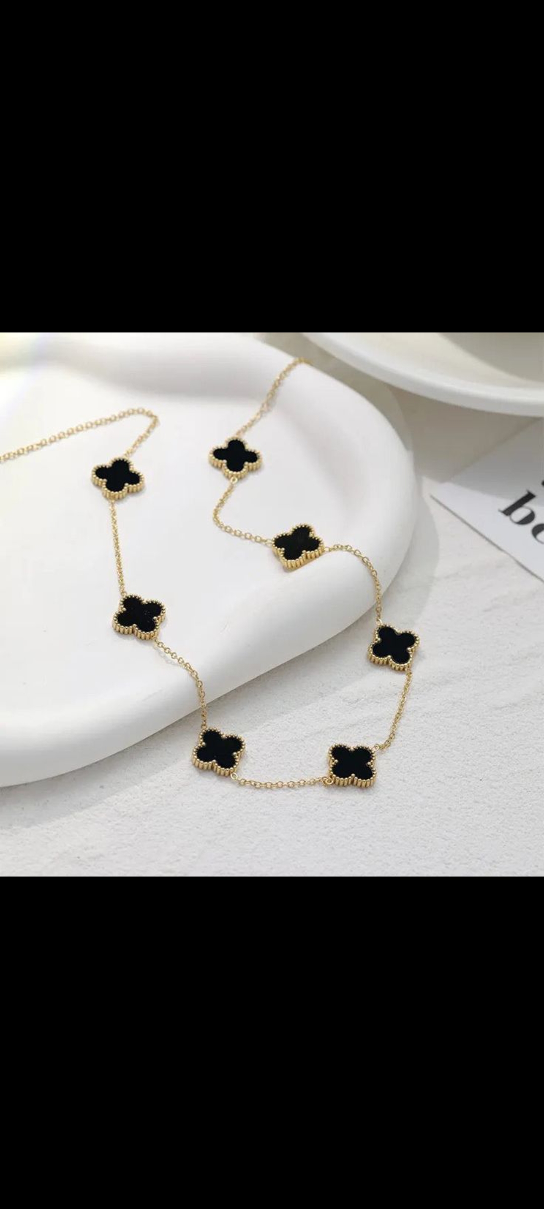 گردنبند ونکلیف مشکی طلایی